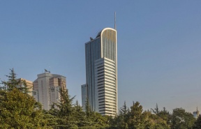 港陆广场